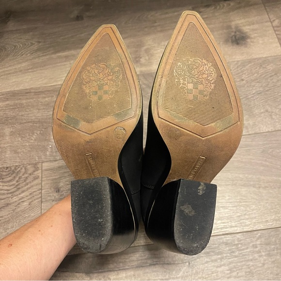 Vince camuto gigietta ankle bootie side cut out butter soft leather black 7 - Picture 9 of 9